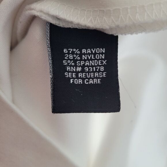 Tahari White Pencil Skirt Stretchy Office Career Preppy Old Money School Size 8 - Picture 6 of 6